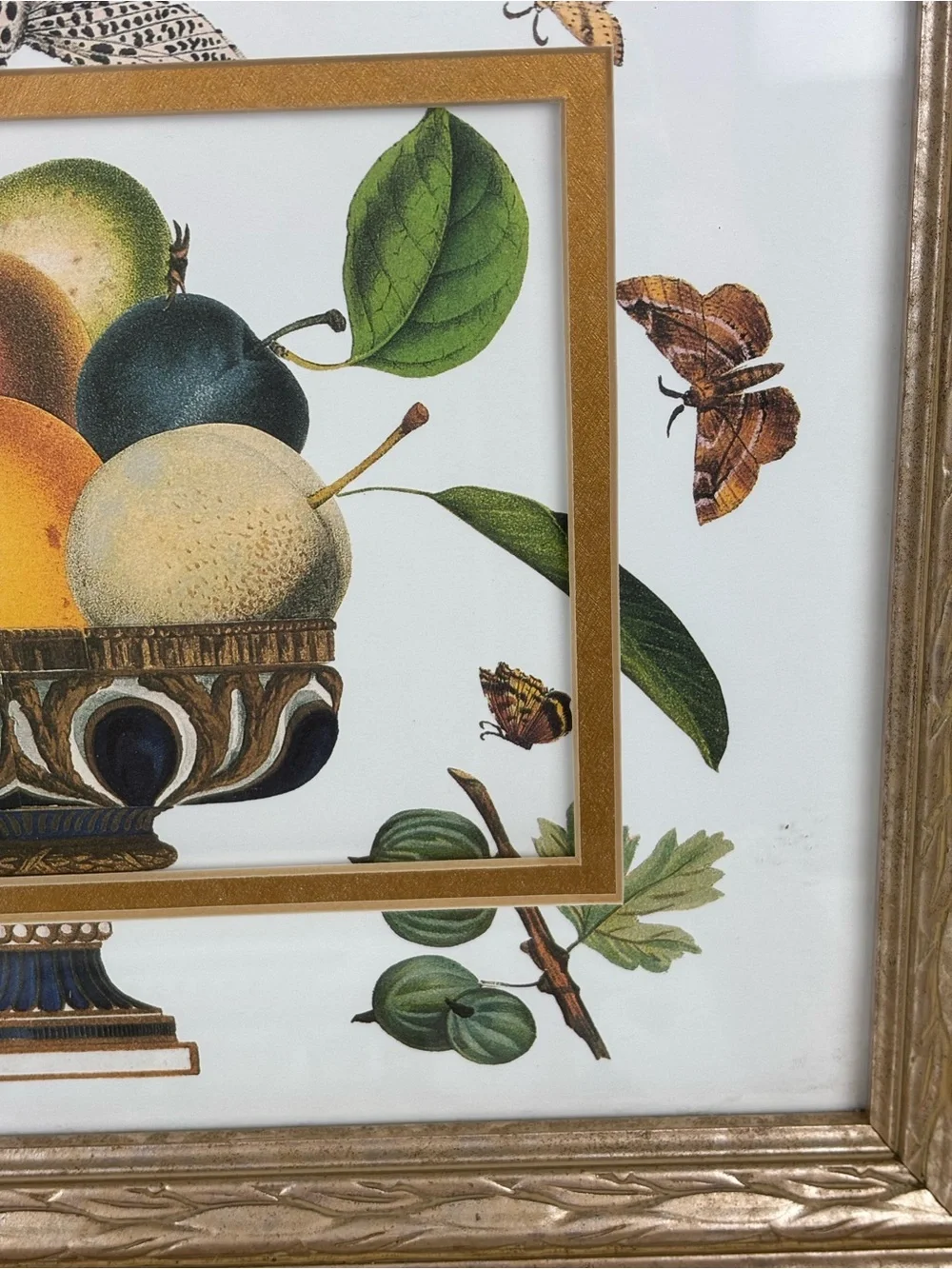 N/A decorative gold